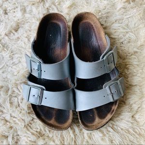 Silver Birkenstock’s Arizona Soft Footbed Euro 39